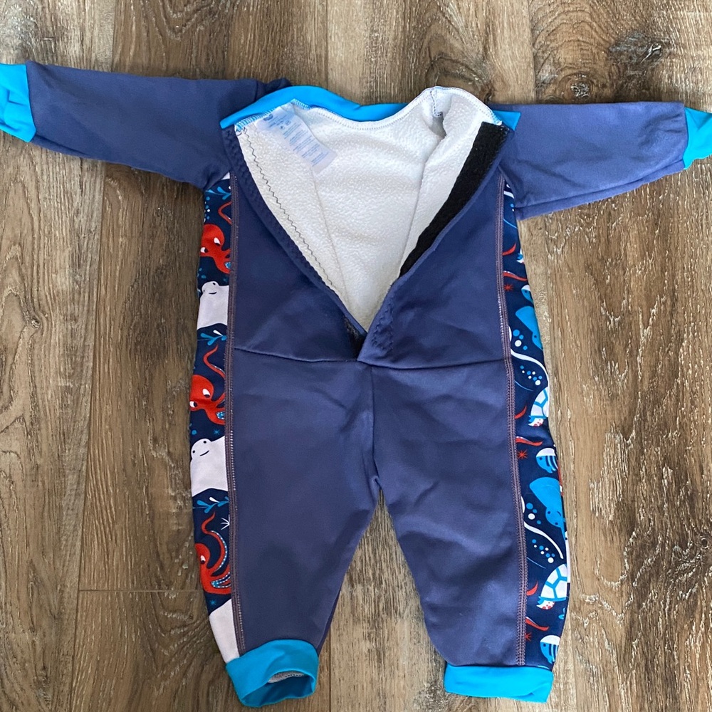 Warm Infant Wet Suit / Swim Suit - Picture 4 of 7